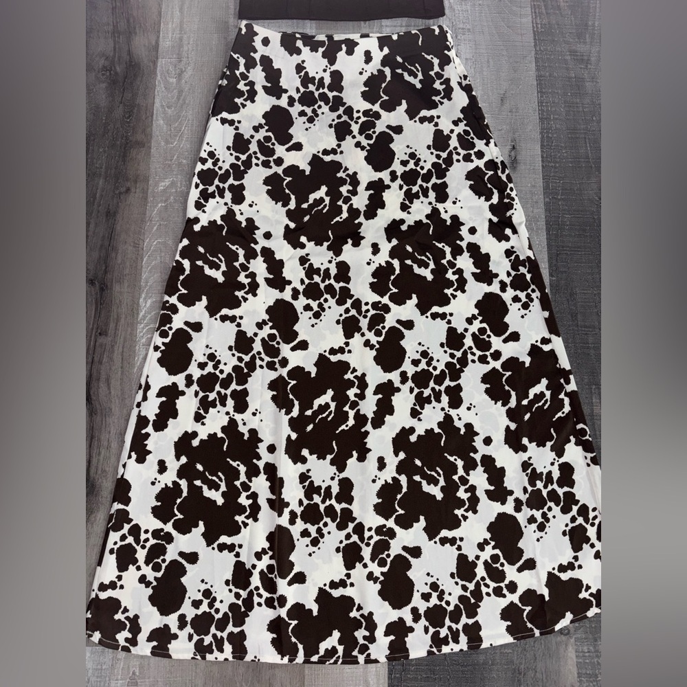 🐮VIRAL Sincerely Jules Cow Print A-Line Skirt Set View 2